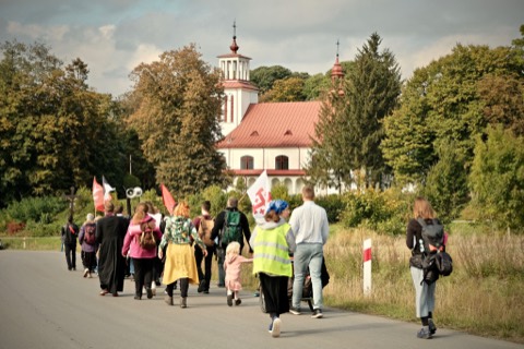 III Piesza Pielgrzymka Tradycji do Wąwolnicy, 2022 — fotografia 31