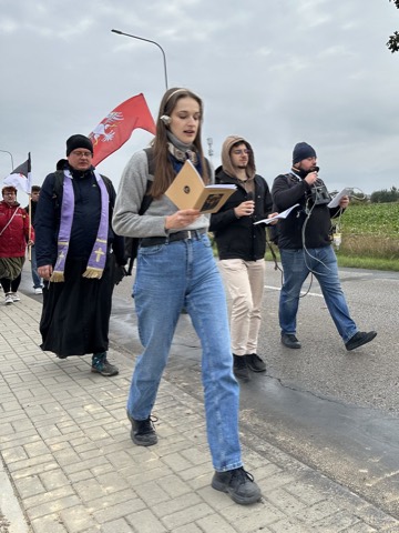 VI Piesza Pielgrzymka Tradycji do Wąwolnicy, 2025 — fotografia 58